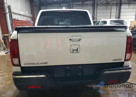 2019 Honda Ridgeline Rtl z USA, uszkodzony, nr VIN 5FPYK3F7XKB009349